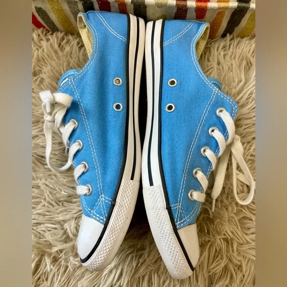 CONVERSE Carolina Blue Sneakers Classic Canvas Design - Picture 4 of 8